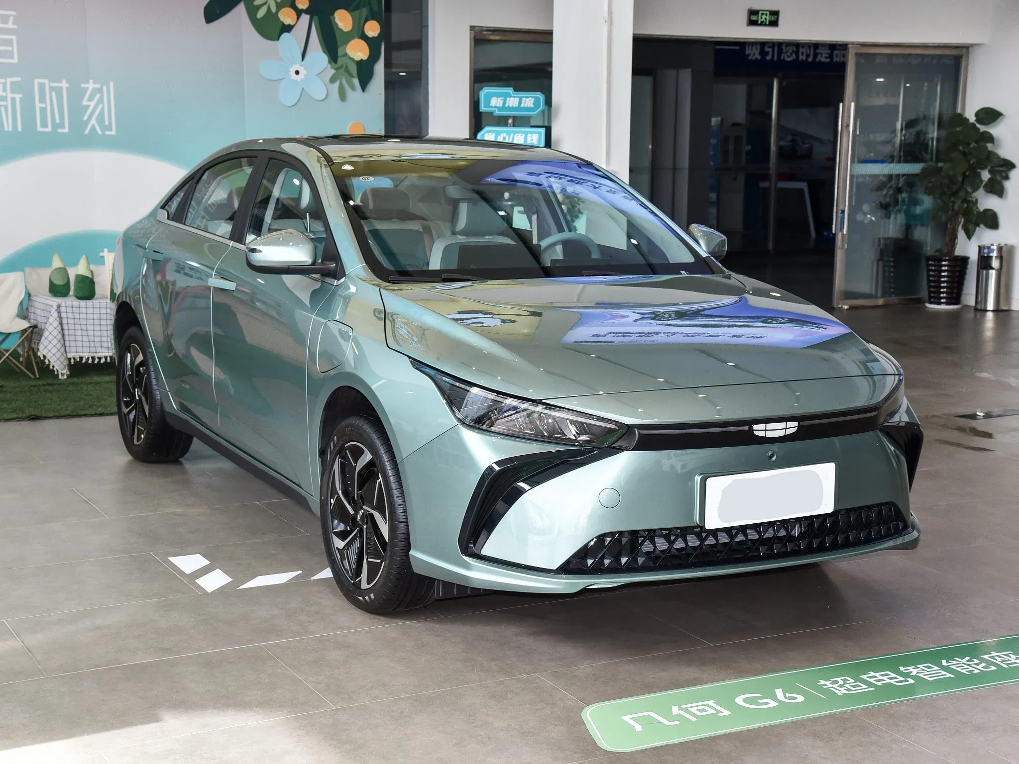 مشخصات فنی جیلی جئومتری Geely Geometry G6