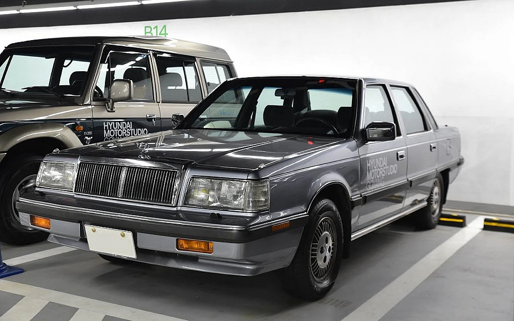 هیوندای آزرا 1986 Hyundai Azera