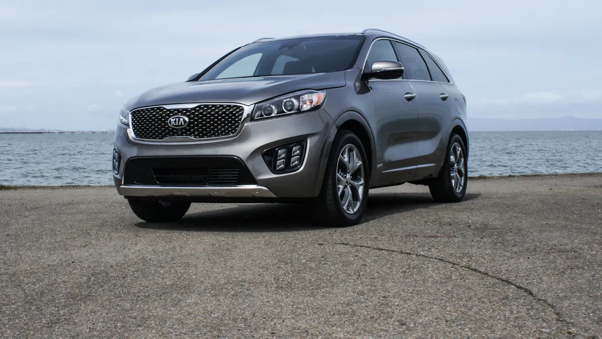 مشخصات فنی کیا سورنتو Kia Sorento 2015