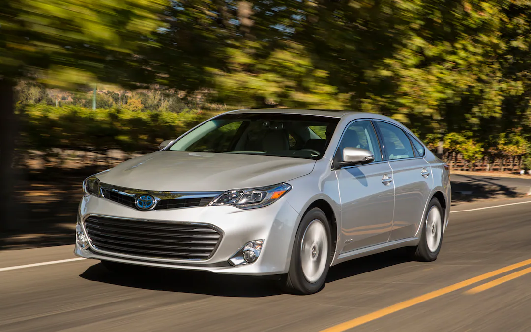 مشخصات فنی تویوتا آوالون هیبرید Toyota Avalon Hybrid 2013
